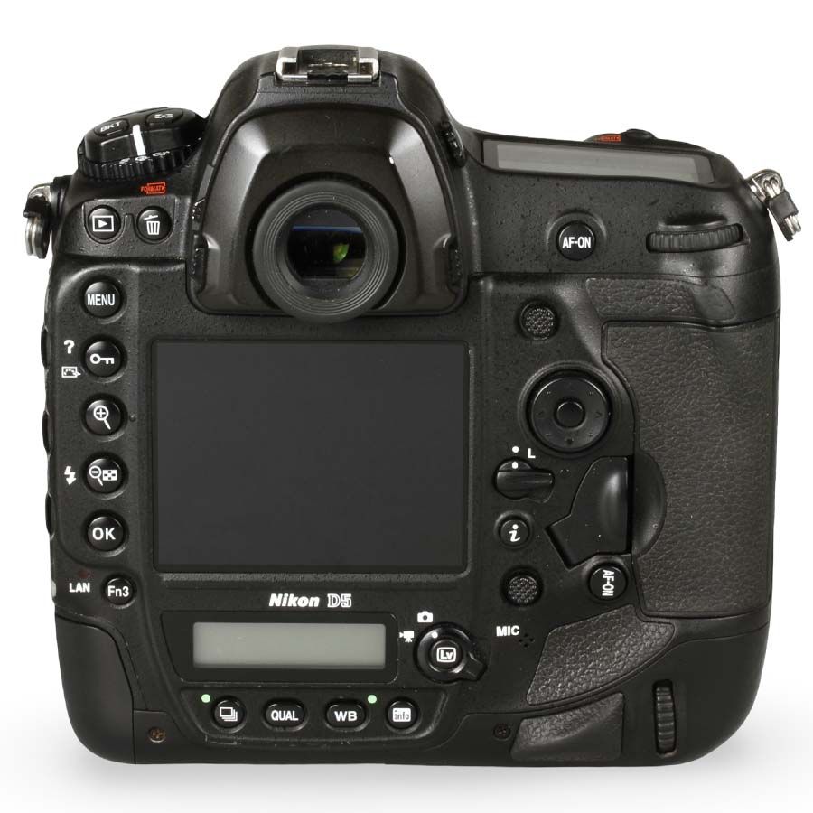 Câmera DSLR Nikon D5 (2 Slots CF) - USADO (53.960 disparos)