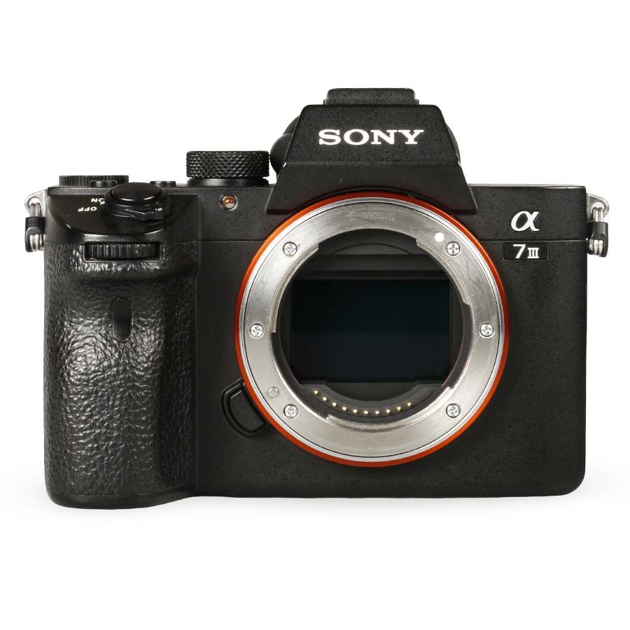 Câmera mirrorless Sony Alpha a7 III com battery grip VG-C3EM - USADO