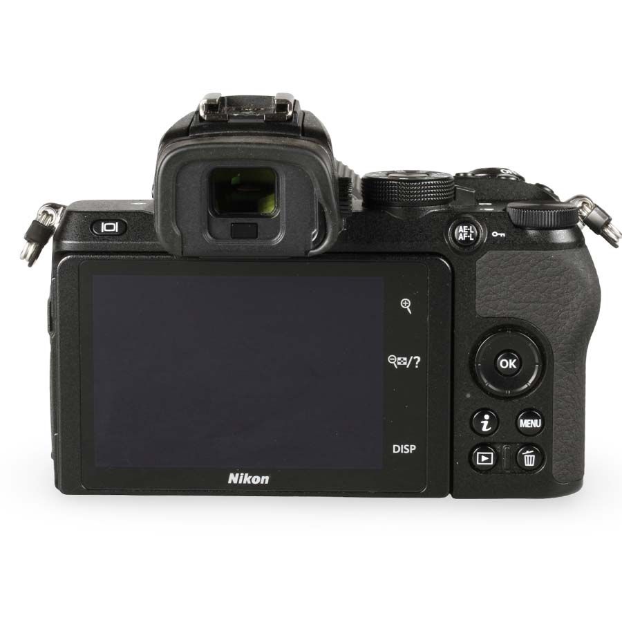 Câmera mirrorless Nikon Z50 com lente Z 18-140mm VR - USADO (3188 disparos)