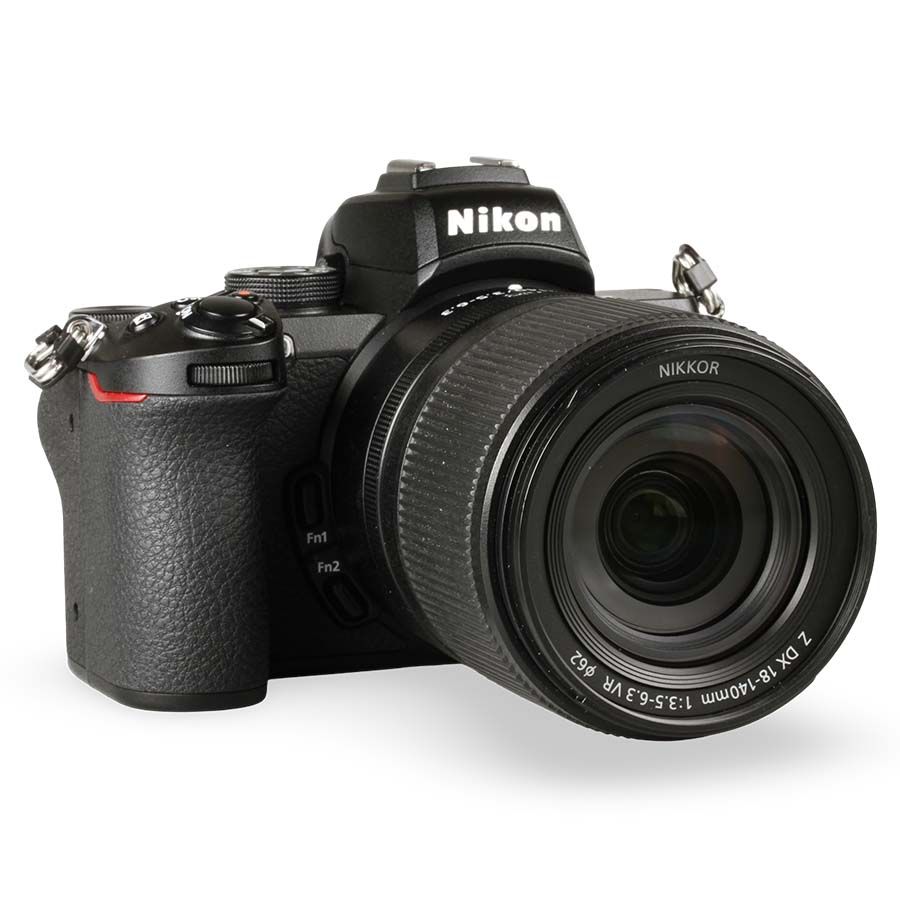Câmera mirrorless Nikon Z50 com lente Z 18-140mm VR - USADO (3188 disparos)