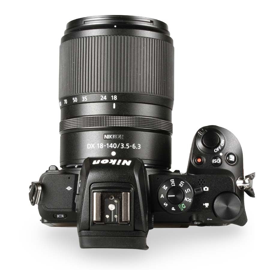 Câmera mirrorless Nikon Z50 com lente Z 18-140mm VR - USADO (3188 disparos)