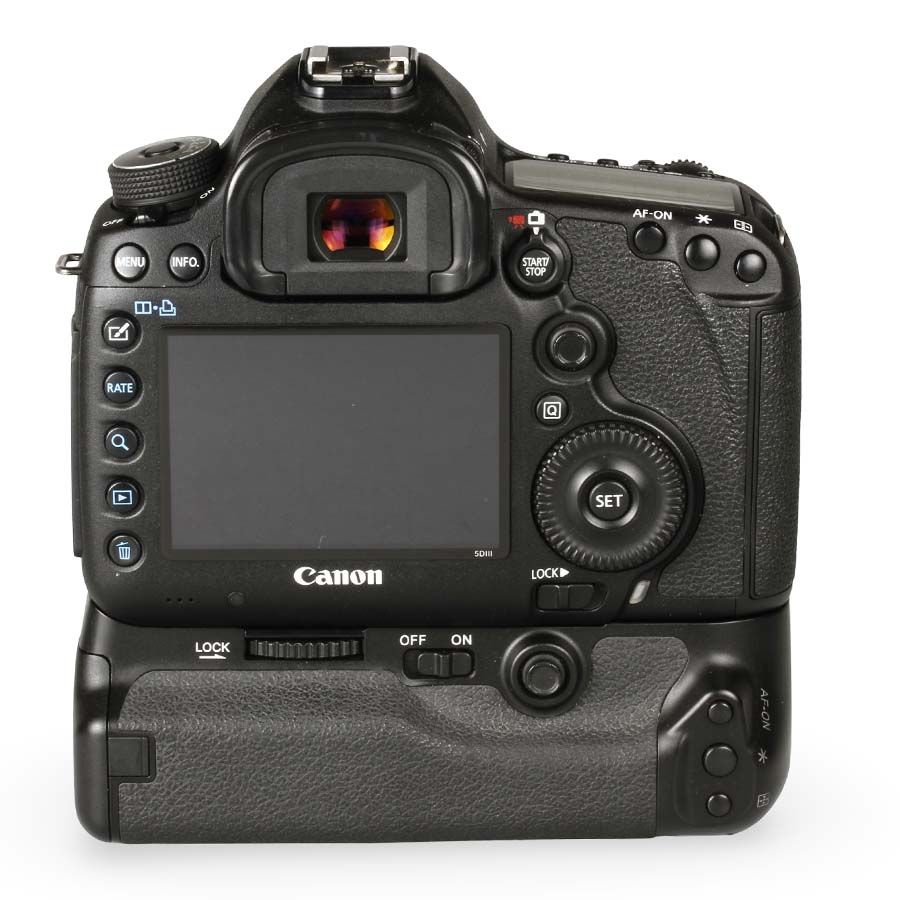 Câmera DSLR Canon EOS 5D Mark III + battery grip - USADO (36.518 disparos)