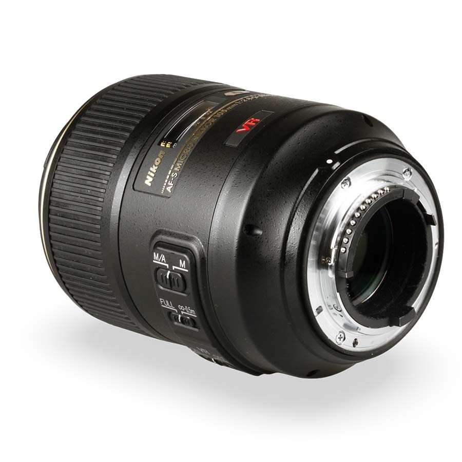 Objetiva Nikon AF-S NIKKOR 105mm f2.8G MICRO IF-ED VR - USADO