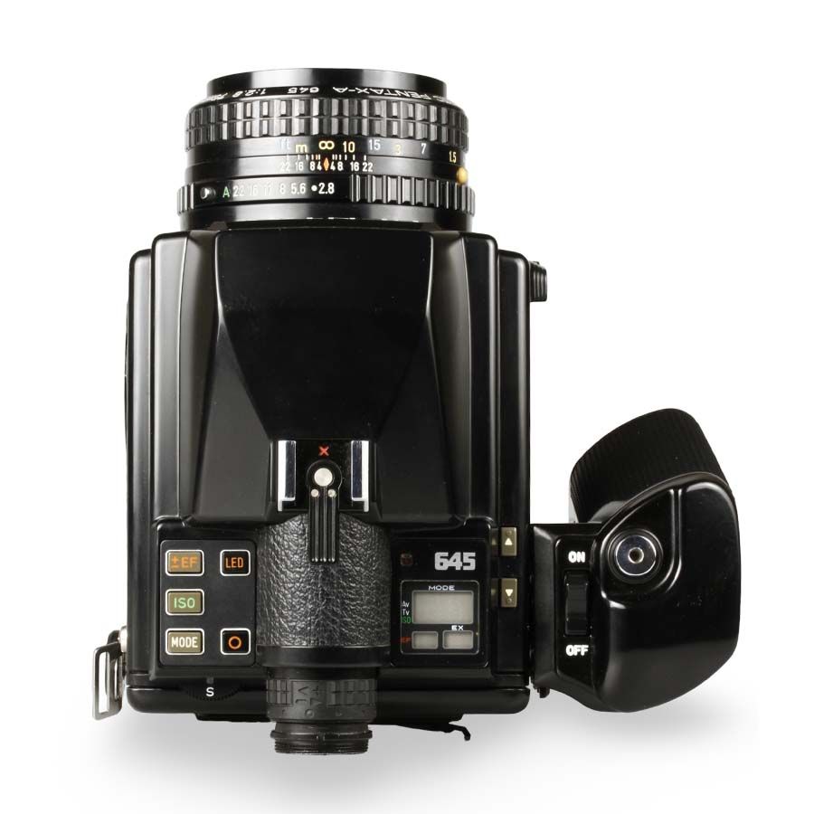 Câmera analógica médio formato Pentax 645 com lente 75mm f2.8 - USADAS