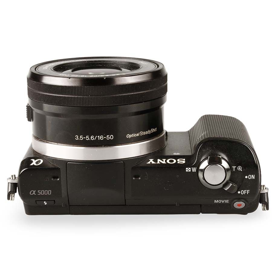 Câmera mirrorless Sony Alpha a5000 com lente 16-50mm OSS - USADO
