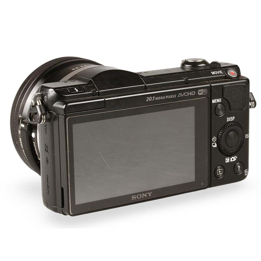 Câmera mirrorless Sony Alpha a5000 com lente 16-50mm OSS - USADO