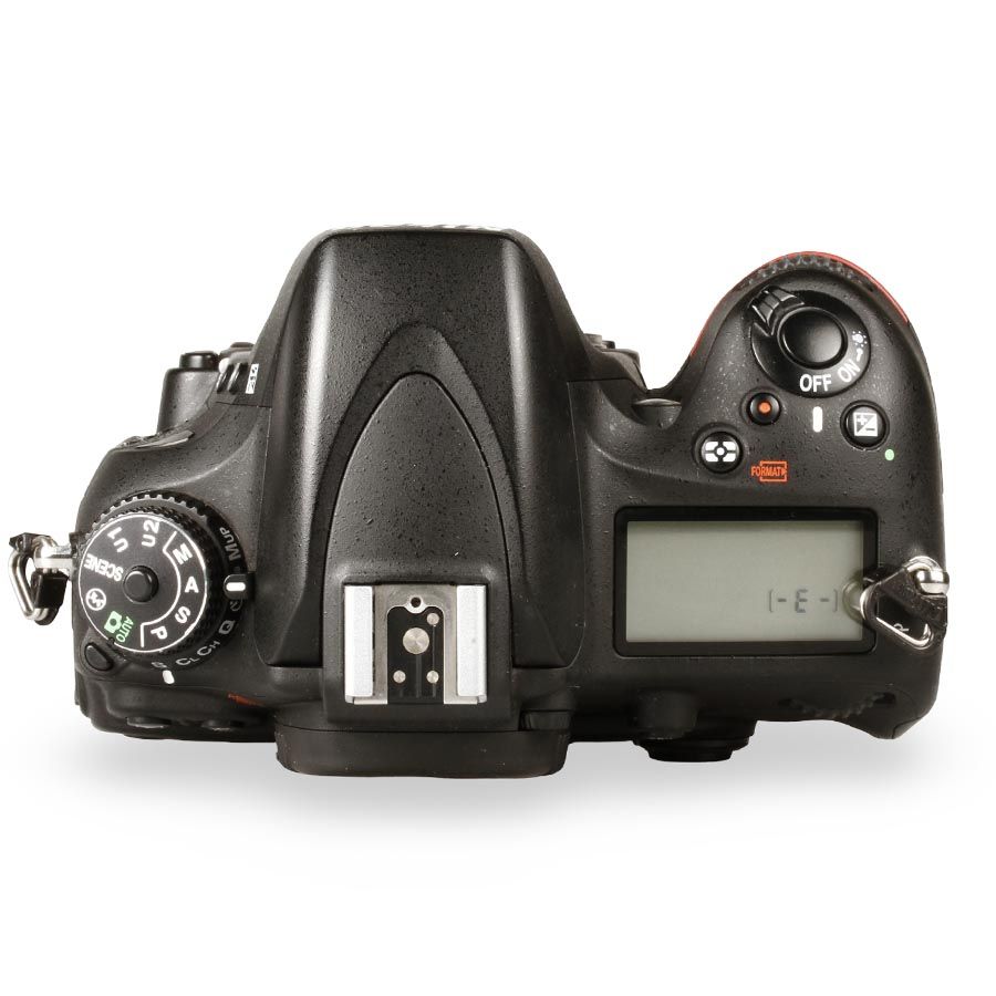 Câmera DSLR Nikon D600 - USADO (23.200 disparos)