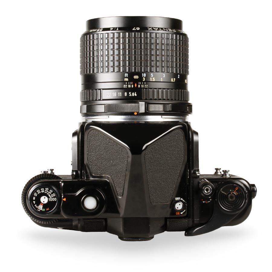 Câmera analógica médio formato Pentax 67 com lente 55mm f4 - USADA