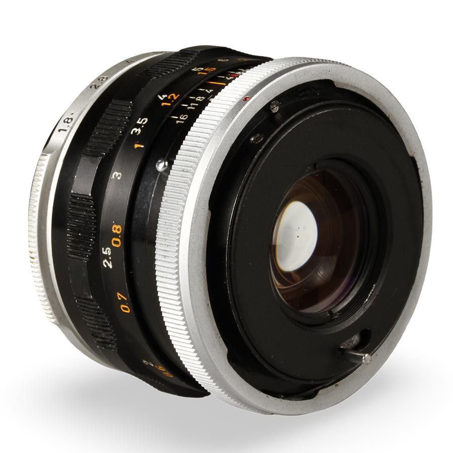 Câmera analógica 35mm Canon T90 com objetivas FL 50mm f1.8 + FL 35mm f3.5 - USADA