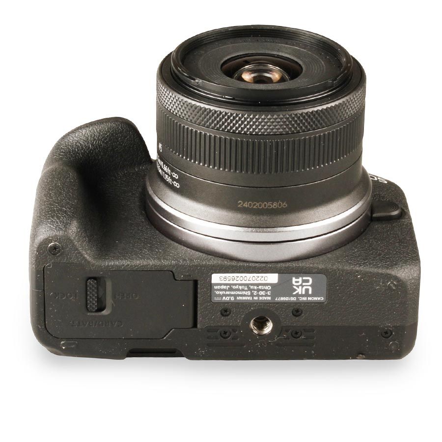 Câmera mirrorless Canon EOS R50 com RF-S 18-45mm IS STM - USADO