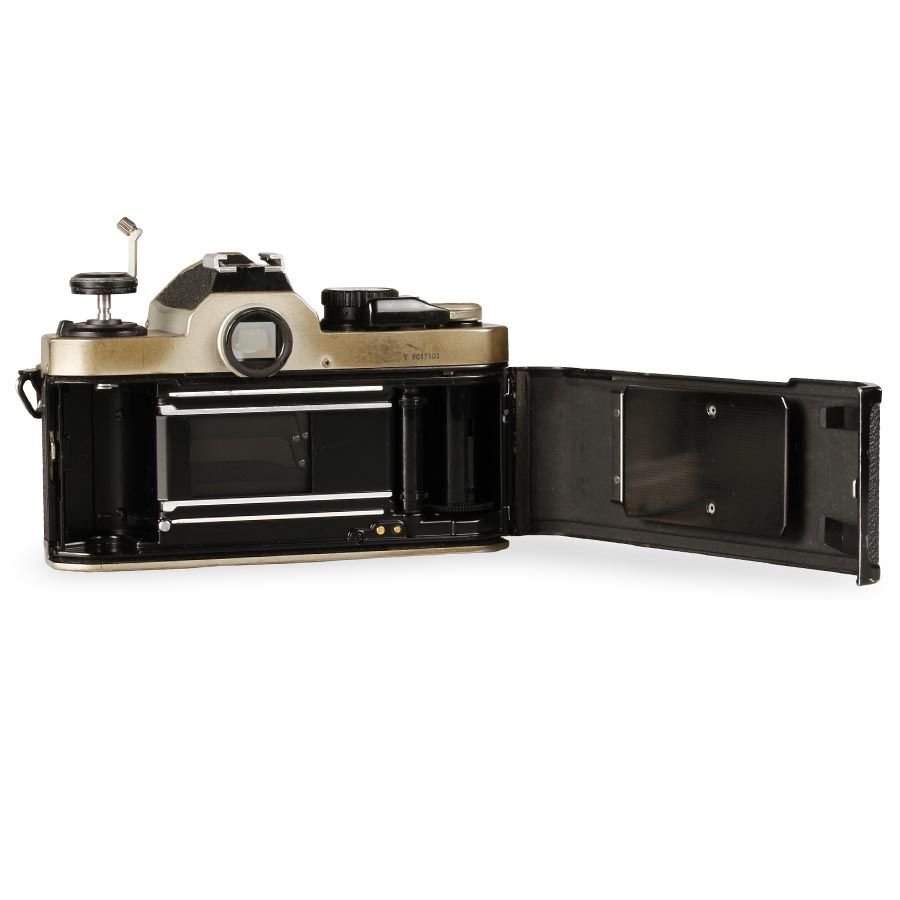 Câmera analógica 35mm Nikon FM2/T - USADO