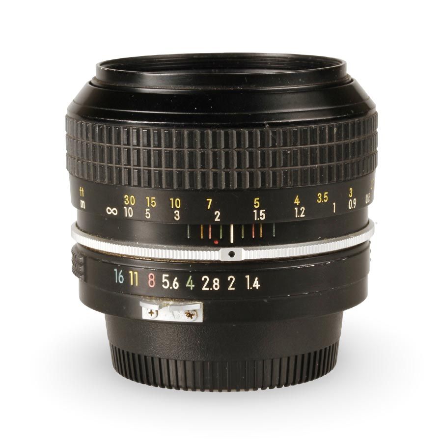 Objetiva Nikon NIKKOR 50mm f1.4 (pre-AI) - USADO