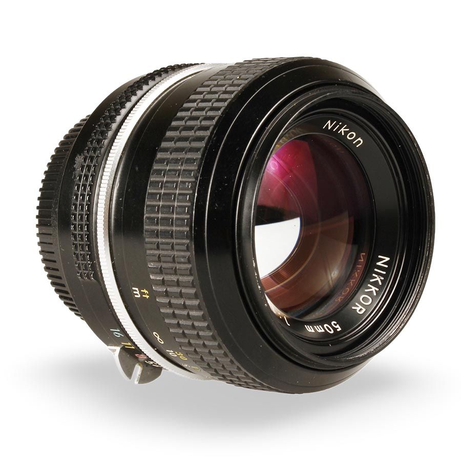 Objetiva Nikon NIKKOR 50mm f1.4 (pre-AI) - USADO