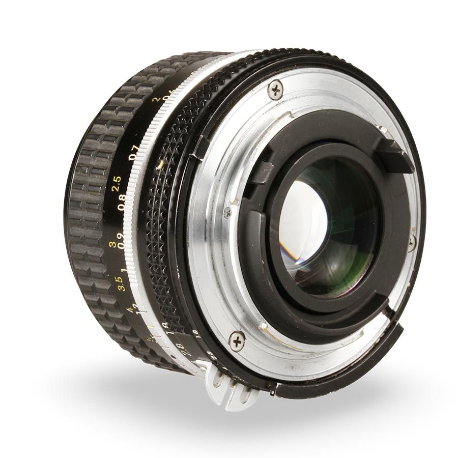 Objetiva Nikon AI NIKKOR 50mm f1.8 (J0220E) - USADO