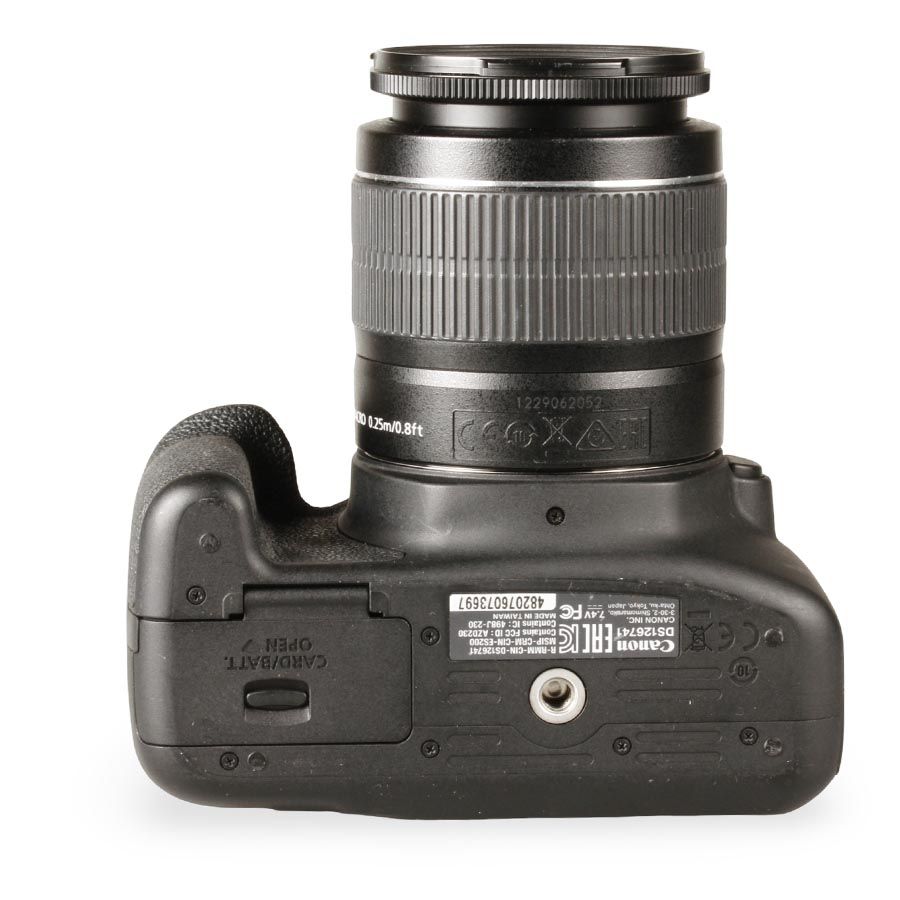 Câmera DSLR Canon EOS Rebel T7+ com lente 18-55mm IS II - USADO (J0413A)