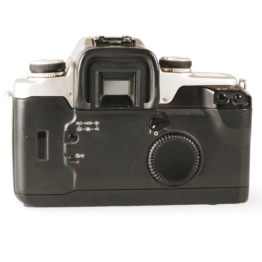 Câmera analógica 35mm Canon EOS Elan IIE com EF 50mm f1.8 STM - USADO