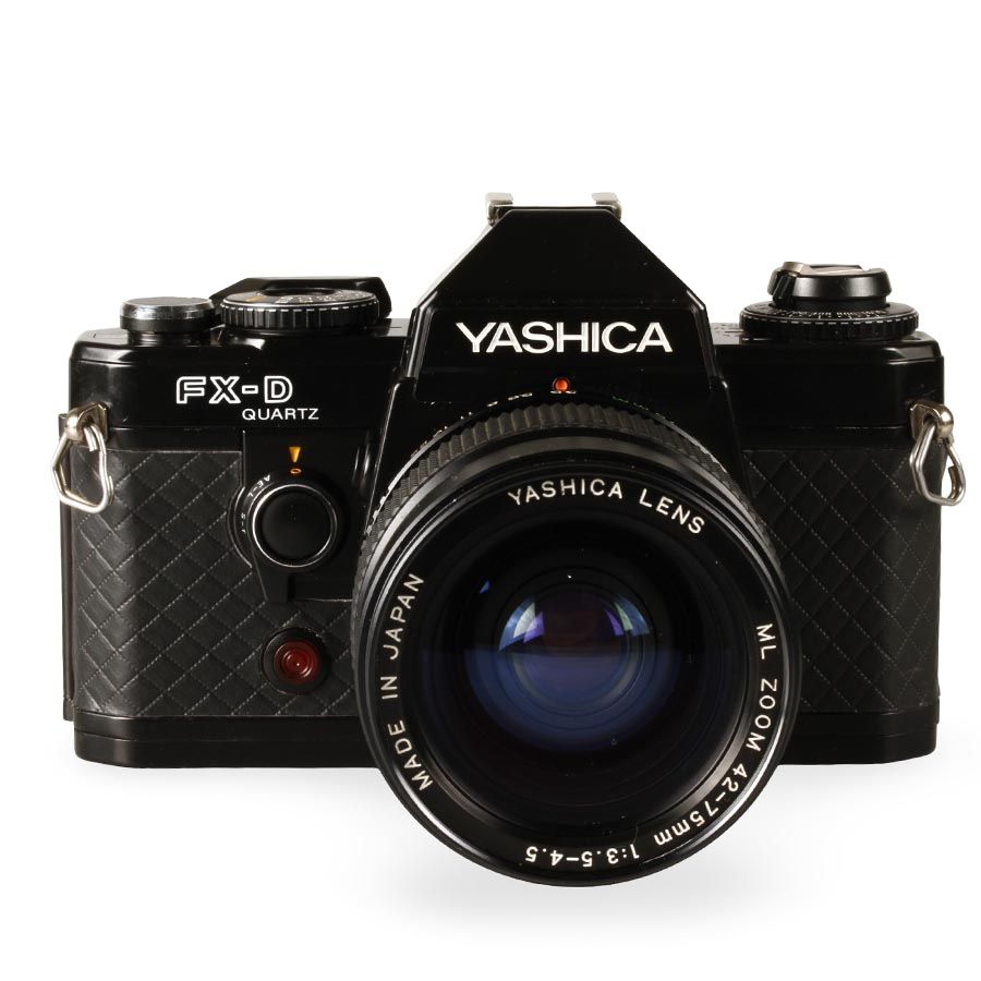 Câmera analógica 35mm Yashica FX-D com ML 42-75mm e flash - USADO
