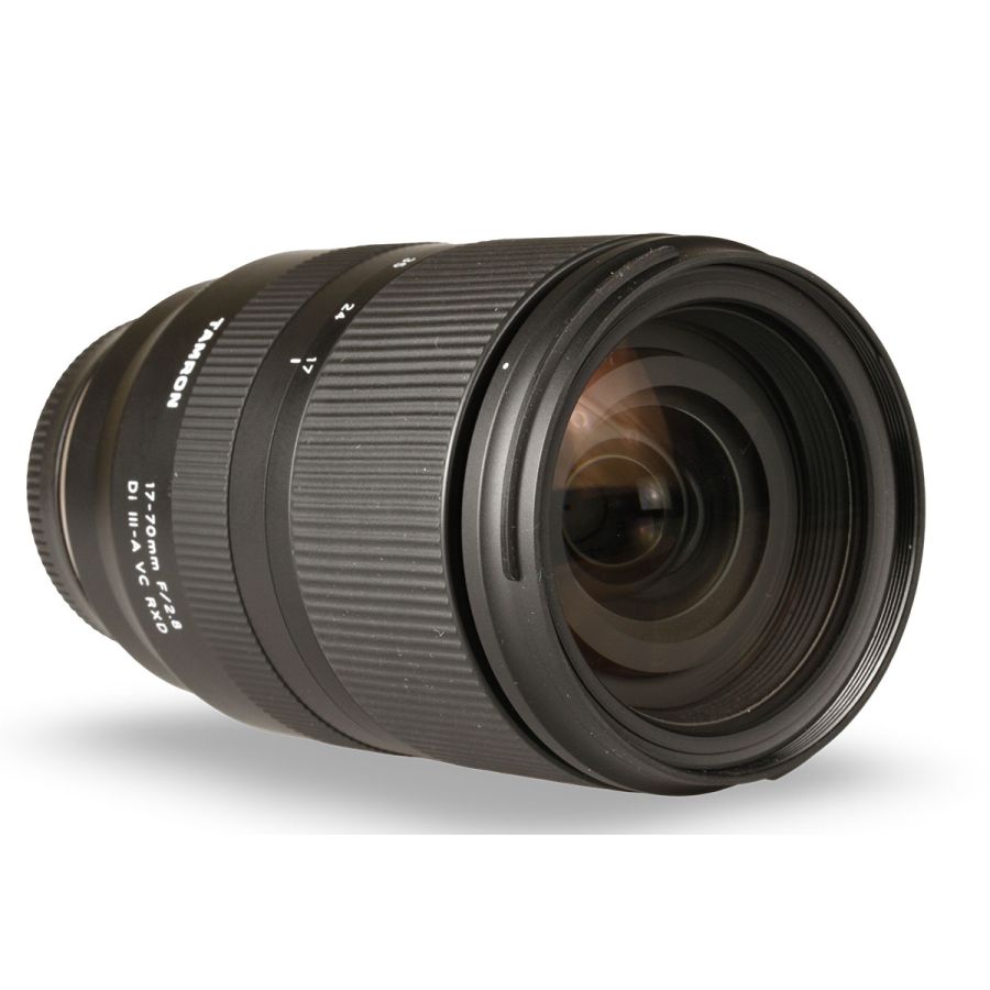 Objetiva Tamron 17-70mm f2.8 Di III - A VC RXD (12613) - USADA