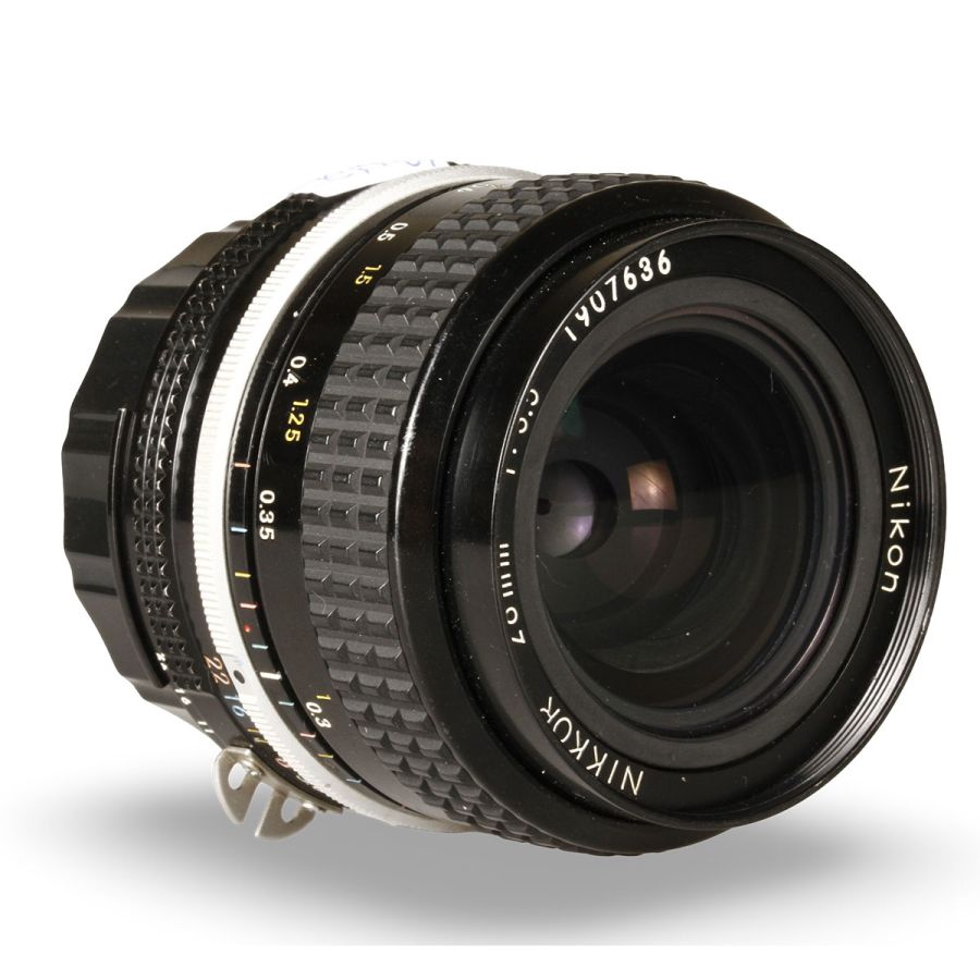 Objetiva Nikon AI NIKKOR 28mm f2.8 (12612A) - USADA