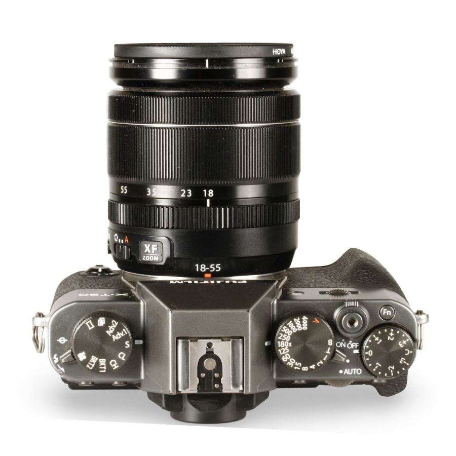 Câmera digital mirrorless Fujifilm X-T30 com 18-55mm F2.8-4 R LM OIS - USADA