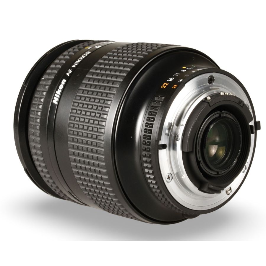 Objetiva Nikon AF NIKKOR 28-200mm f3.5-5.6D - USADO