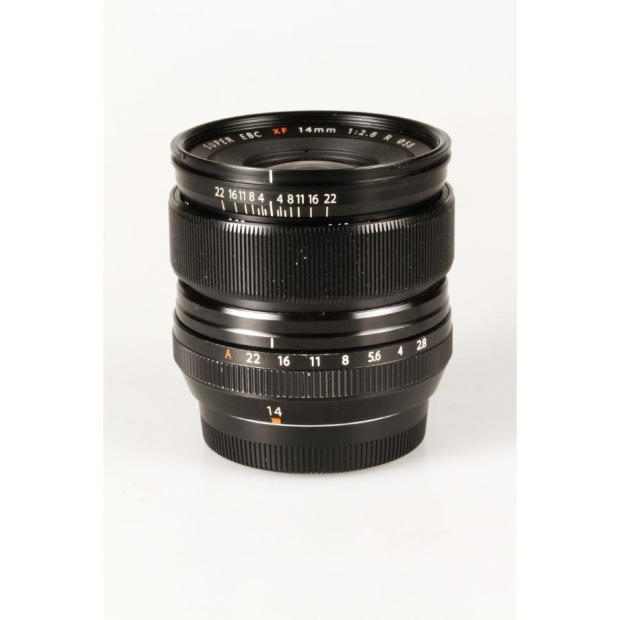 Objetiva Fujifilm XF 14mm f2.8 R - USADA