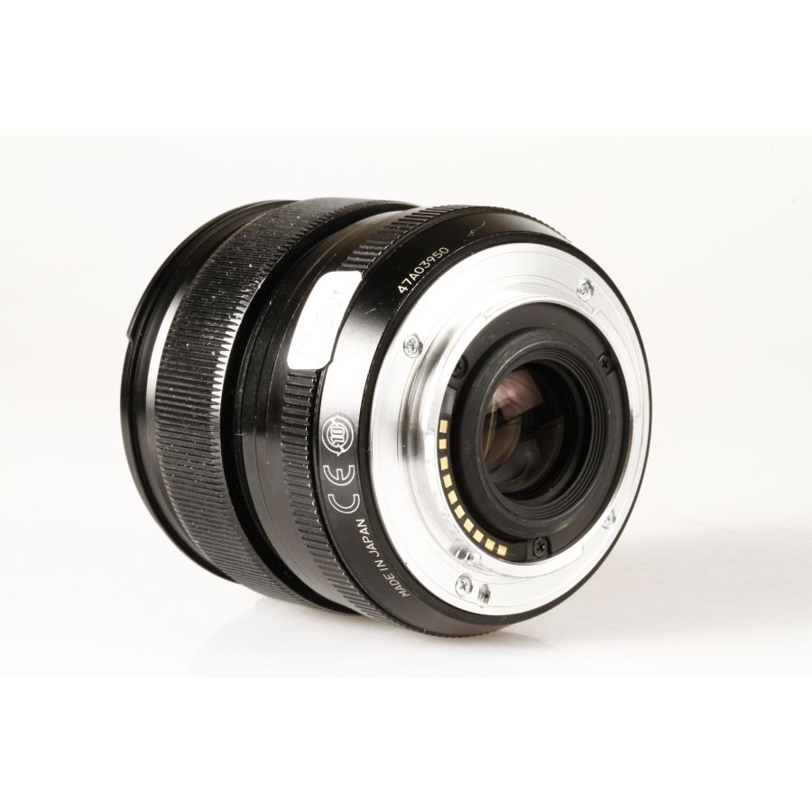 Objetiva Fujifilm XF 14mm f2.8 R - USADA