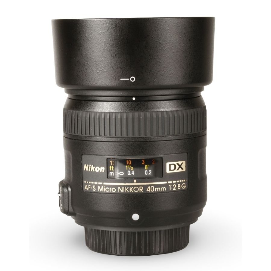 Objetiva Nikon AF-S DX NIKKOR 40mm f2.8G Micro - USADA