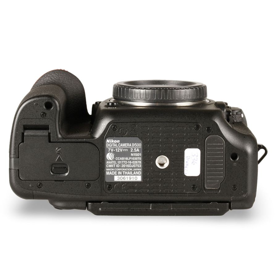 Câmera DSLR Nikon D500 - USADA (330 disparos)