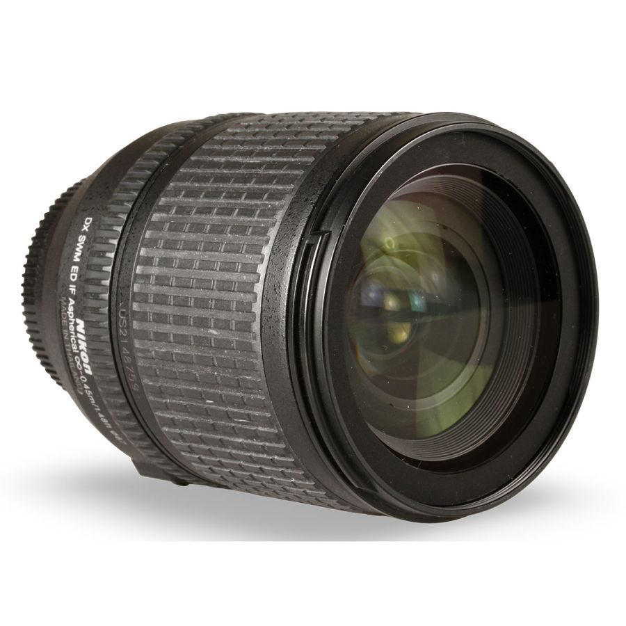 Objetiva Nikon AF-S NIKKOR 18-135mm f3.5-5.6G ED DX - USADA