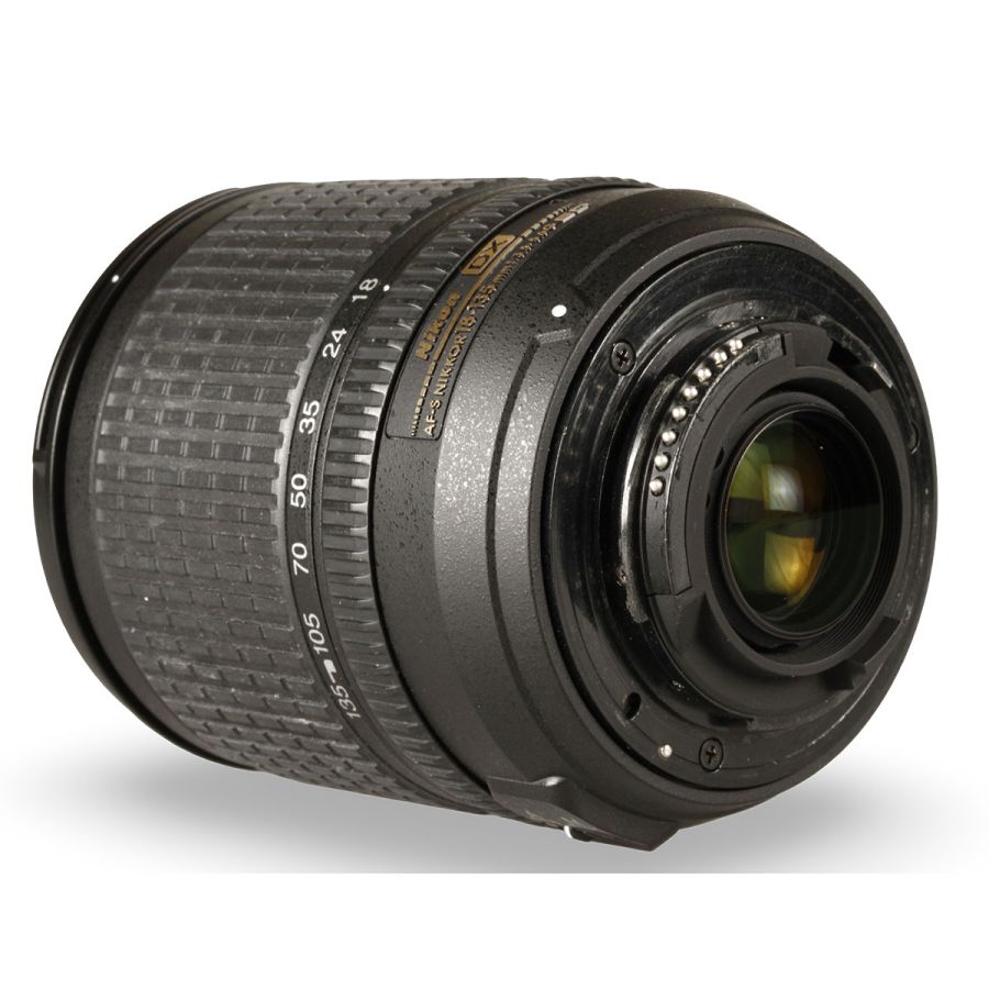 Objetiva Nikon AF-S NIKKOR 18-135mm f3.5-5.6G ED DX - USADA