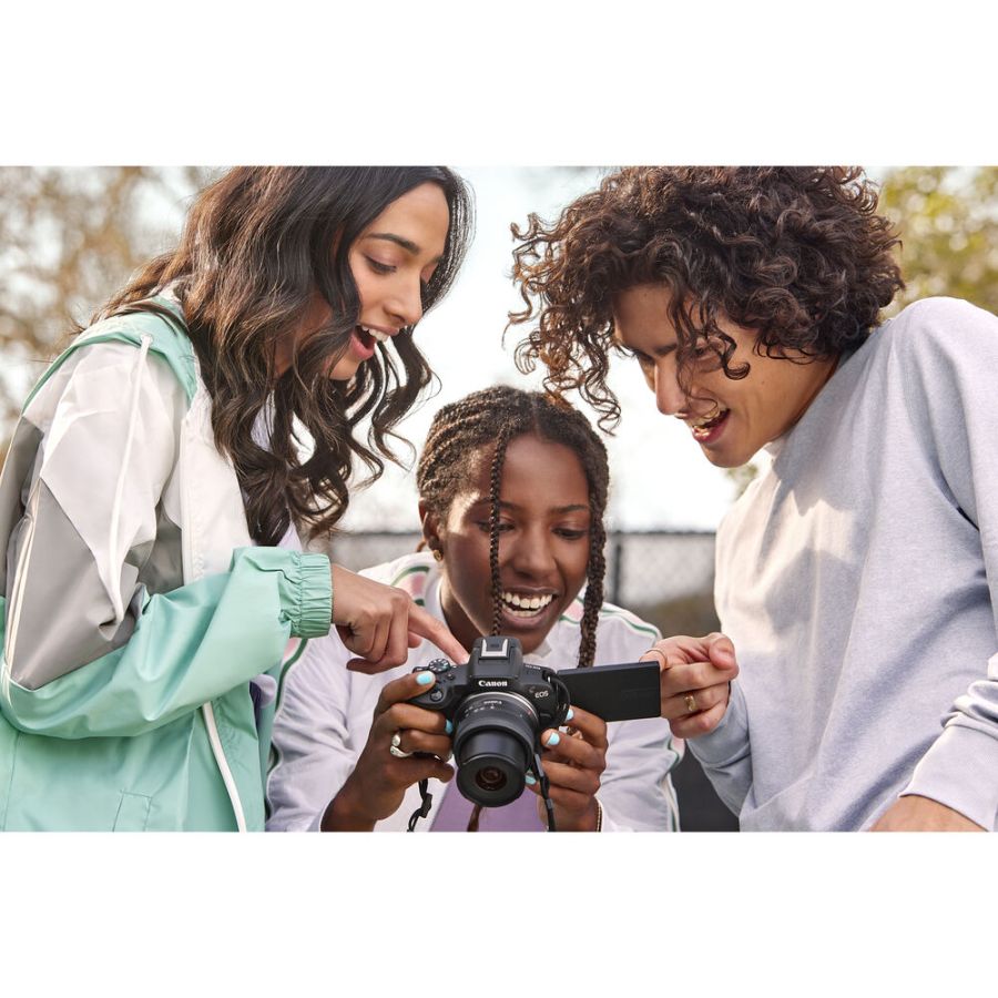 Câmera mirrorless Canon EOS R50 com RF-S 18-45mm IS STM (BRANCO)