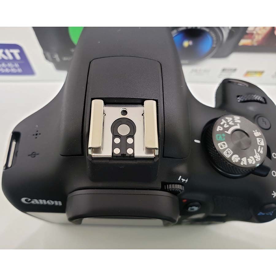 Câmera DSLR Canon EOS Rebel T7+ Plus com lente 18-55mm IS II (OPEN BOX)