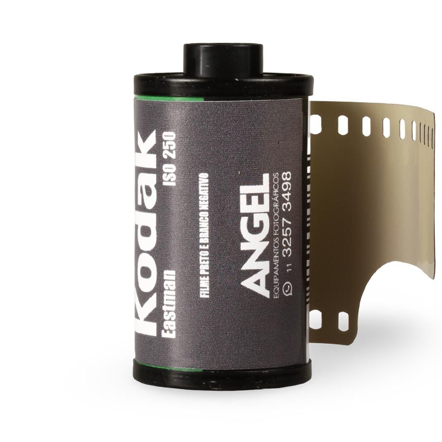 Filme fotográfico 35mm Kodak Eastman Double-X 5222 ISO 250 Preto e Branco 36 poses (REBOBINADO)