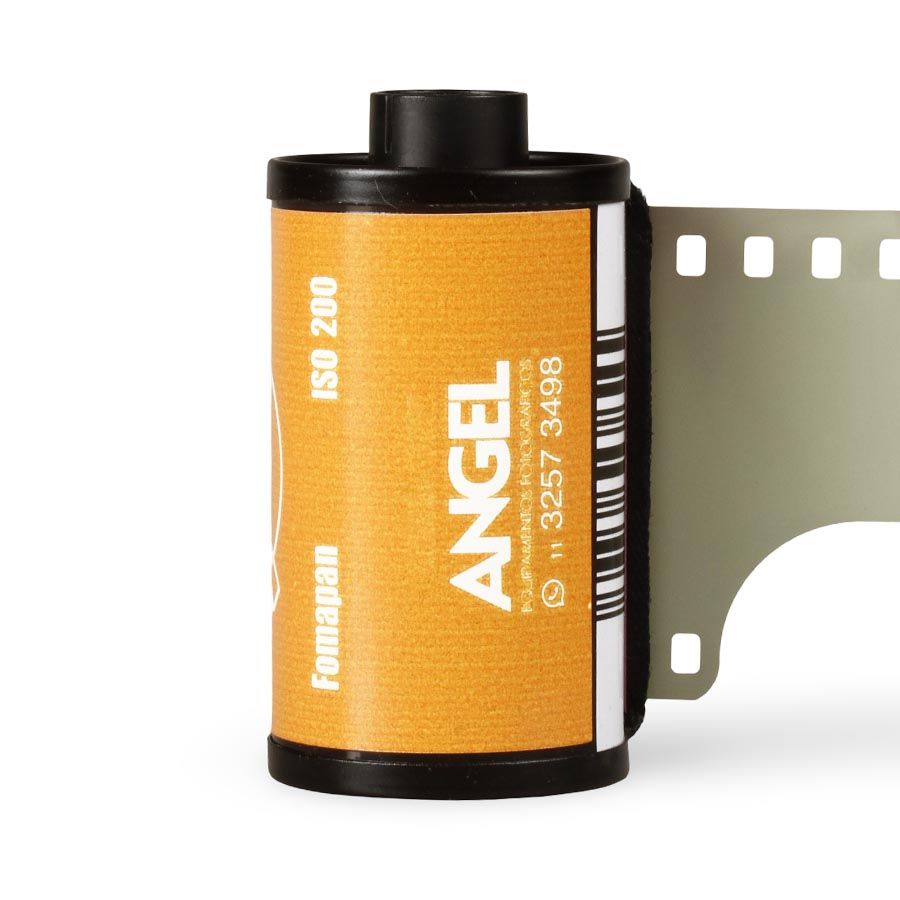 Filme fotográfico 35mm Fomapan Creative ISO 200 Preto e Branco 36 poses (REBOBINADO)