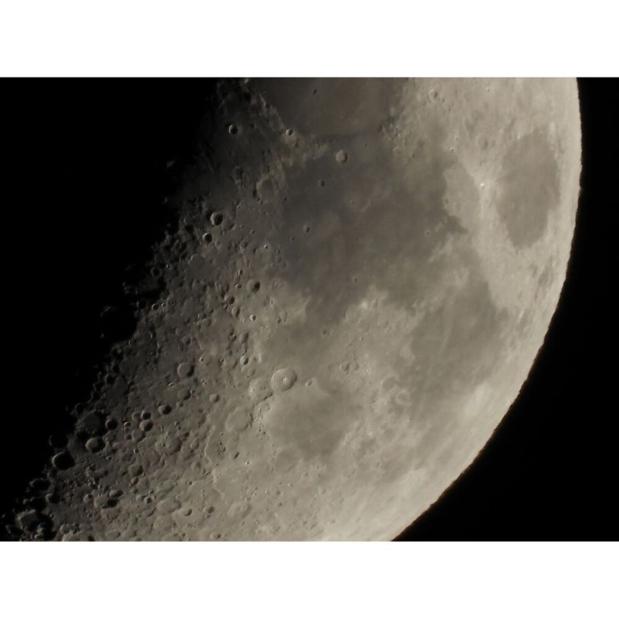 Câmera superzoom Nikon Coolpix P1100 com zoom óptico de 125x