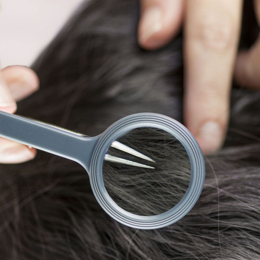 Pinça com lupa Carson MagniGrip MG-88 com LED e ampliação de 4,5x