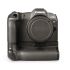 Câmera mirrorless Canon EOS R8 com Battery Grip e Adaptador EF-EOS R - USADO (55.284 disparos)