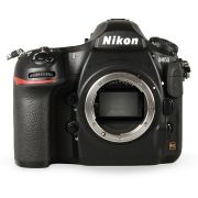Câmera DSLR Nikon D850 - USADO (8.150 disparos)