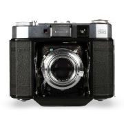 Câmera analógica médio-formato Zeiss Ikon Super Ikonta (534/16) com lente Tessar 75mm f3.5 - USADO