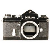 Câmera analógica 35mm Nikon F - USADO
