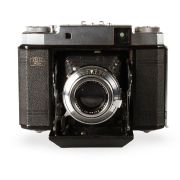 Câmera analógica médio-formato Zeiss Ikon Super Ikonta (534/16) com lente Tessar 75mm f3.5 - USADO