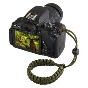 Al&ccedil;a de Pulso para C&acirc;mera Fotogr&aacute;fica Em Paracord (VERDE)