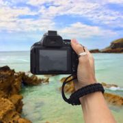 Al&ccedil;a de Pulso para C&acirc;mera Fotogr&aacute;fica Em Paracord (PRETO)