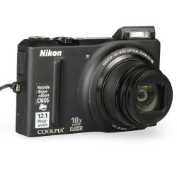 Câmera compacta Nikon Coolpix S9100 (PRETO) - USADO