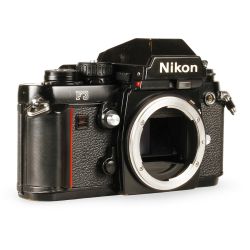 Câmera analógica 35mm Nikon F3 - USADO