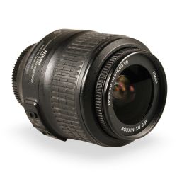 Objetiva Nikon AF-S NIKKOR 18-55mm f3.5-5.6G VR DX - USADO