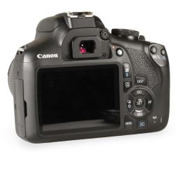 Câmera DSLR Canon EOS Rebel T7+ com lente 18-55mm IS II - USADO (J0413A)