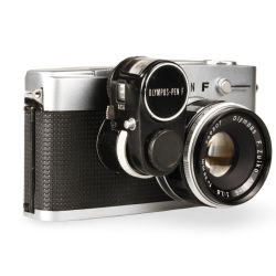 Câmera analógica 35mm Olympus-Pen FV com lente 38mm f1.8 - USADA