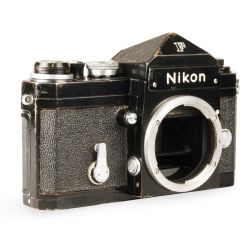 Câmera analógica 35mm Nikon F - USADO